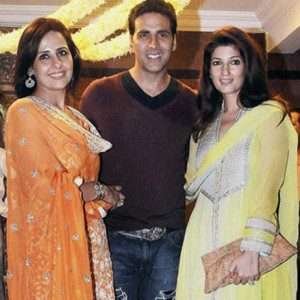 Akshay Kumar family photos