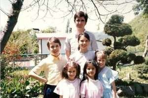 Katrina Kaif childhood pictures 11