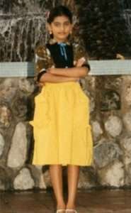 Actress Sneha Childhood pictures 4