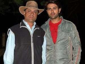 Harman Baweja Parents father Harry Baweja
