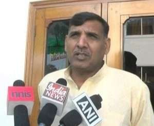 Bhuvneshwar Kumar Parents father Kiran Pal Singh