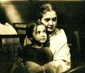 Isha Sharvani Childhood pictures 1