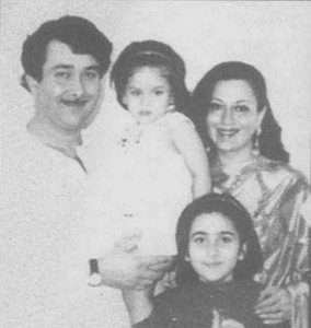 Karisma Kapoor Childhood pictures 7