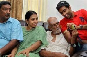 Ravichandran Ashwin Parents father Ravichandran mother Chitra